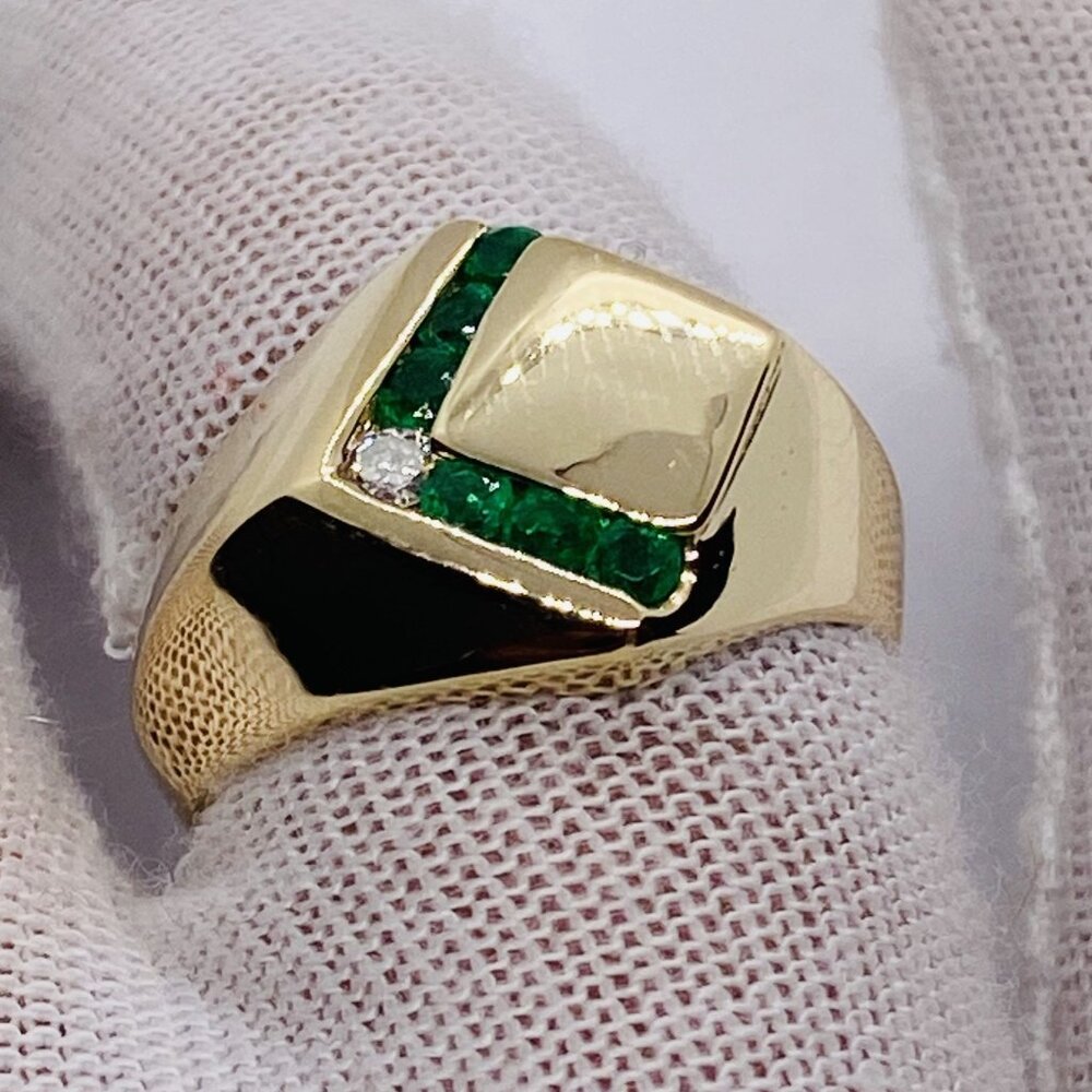 LE VIAN DIAMOND EMERALD CHANNEL SET SIGNET RING 14K YELLOW GOLD